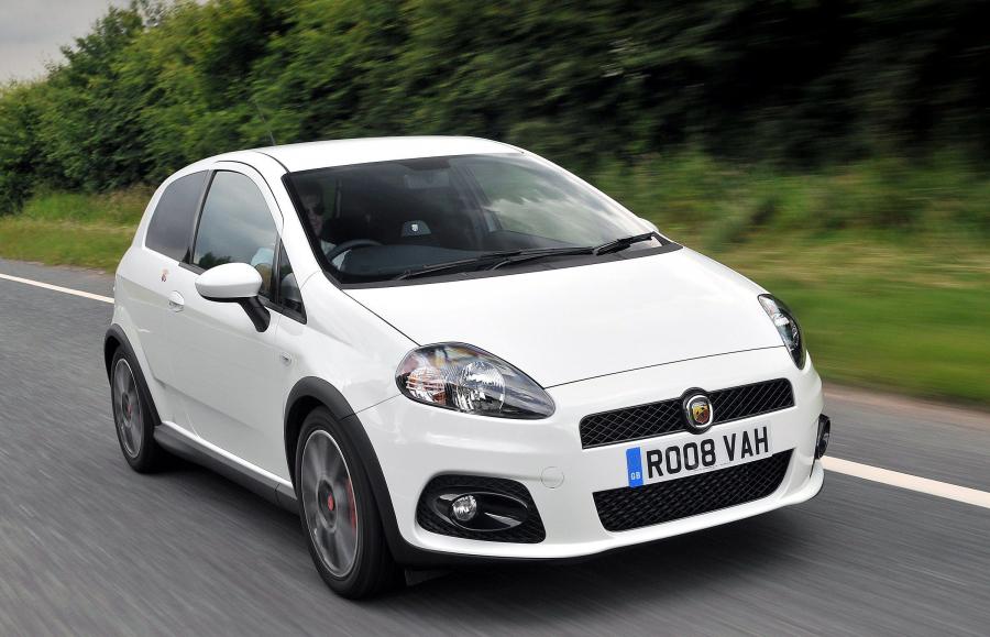  Abarth Grande Punto (199) 2008 года  (UK) (фото 18 из 29)